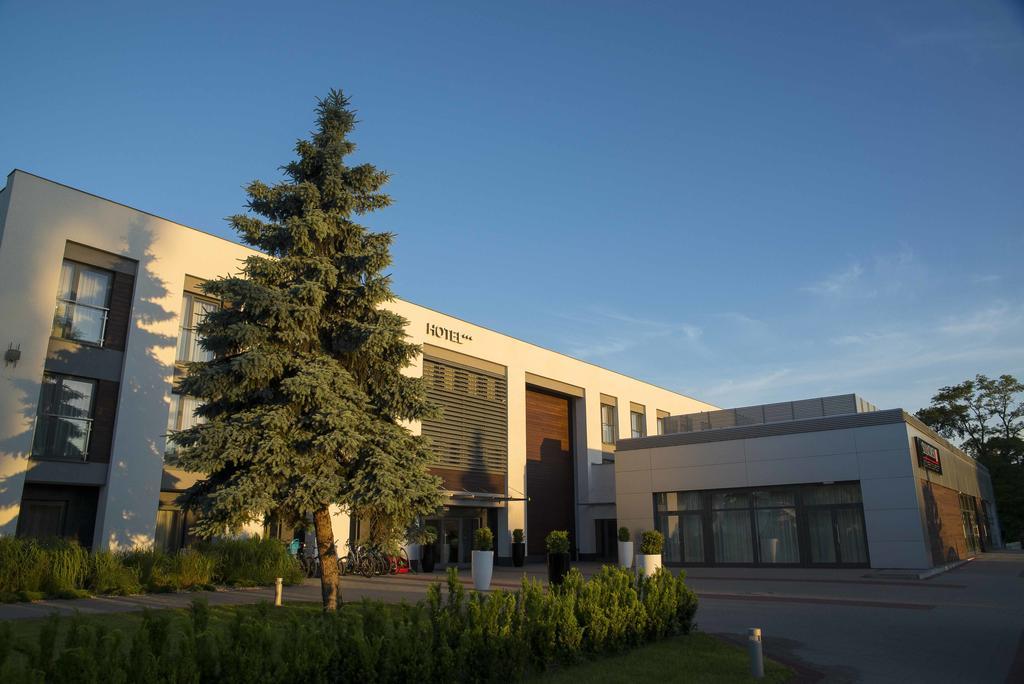 Hotel Sulkowski Conference Resort Boguszyn  Екстериор снимка