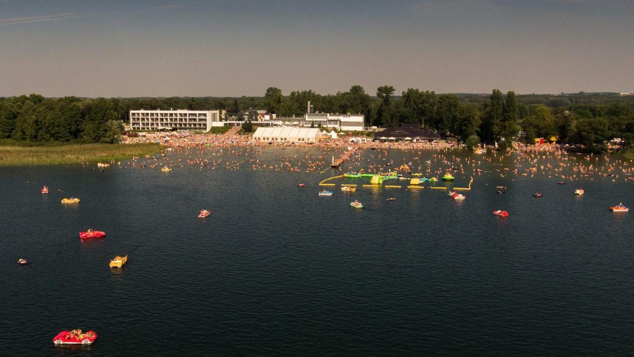 Hotel Sulkowski Conference Resort Boguszyn  Екстериор снимка