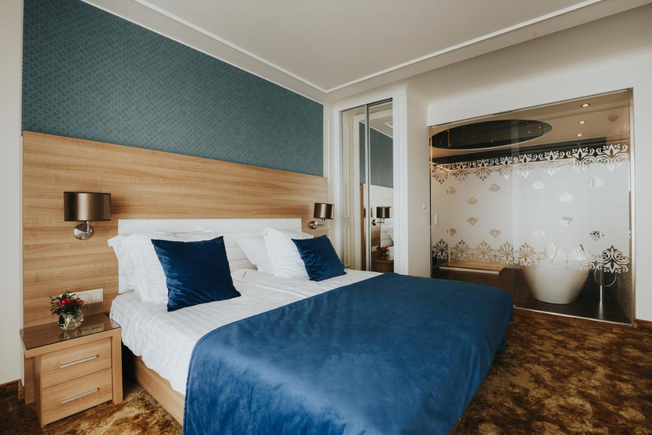 Hotel Sulkowski Conference Resort Boguszyn  Екстериор снимка
