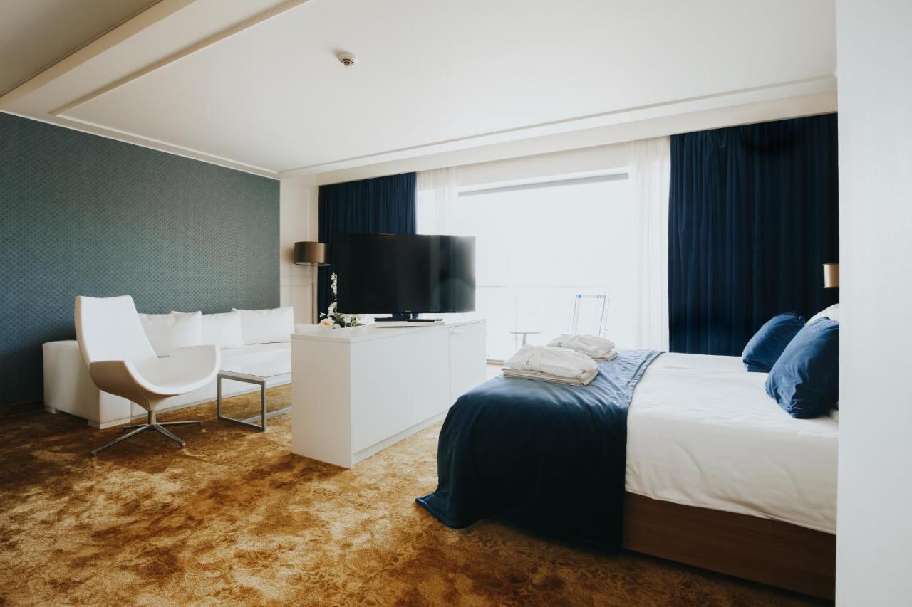 Hotel Sulkowski Conference Resort Boguszyn  Екстериор снимка