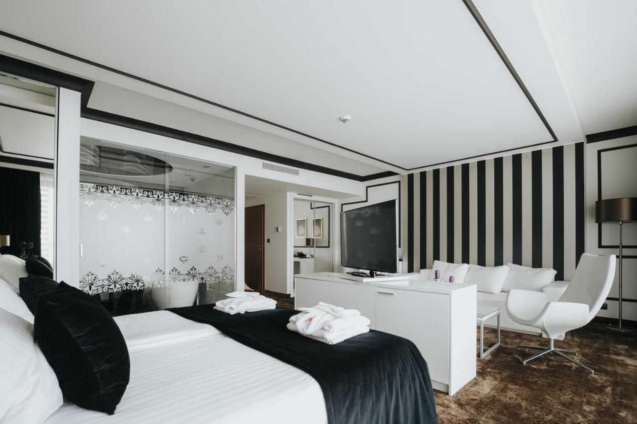 Hotel Sulkowski Conference Resort Boguszyn  Екстериор снимка