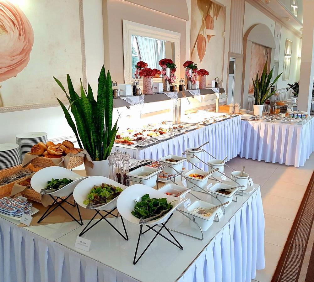Hotel Sulkowski Conference Resort Boguszyn  Екстериор снимка